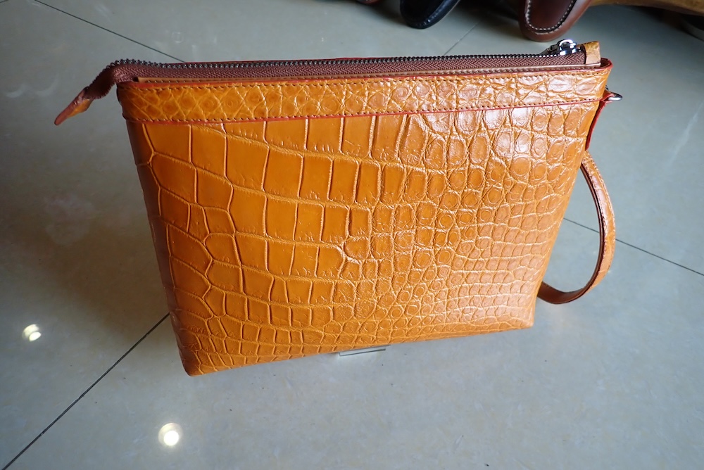  crocodile bag hand made leather thailand 
