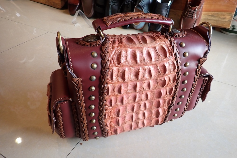  crocodile bag hand made thailand 