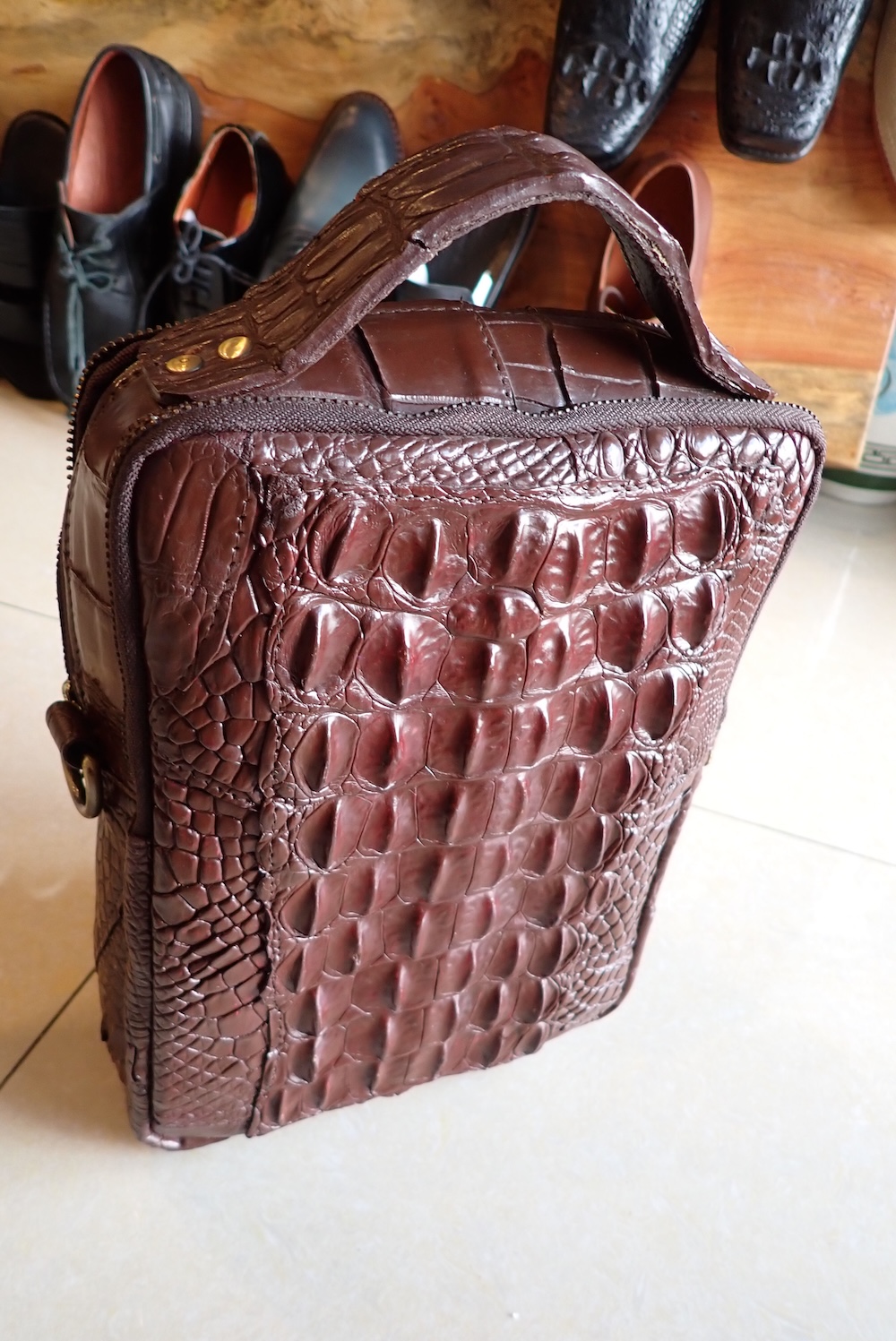  crocodile bag leather bangkok 